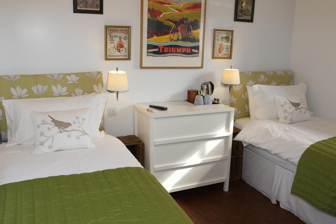 The Compasses Hotel Челмсфорд Стая снимка